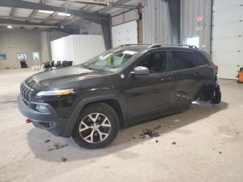  Salvage Jeep Cherokee