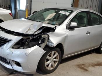  Salvage Nissan Versa