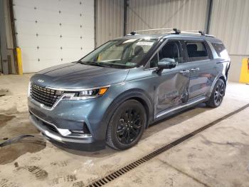  Salvage Kia Carnival