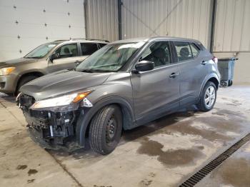  Salvage Nissan Kicks