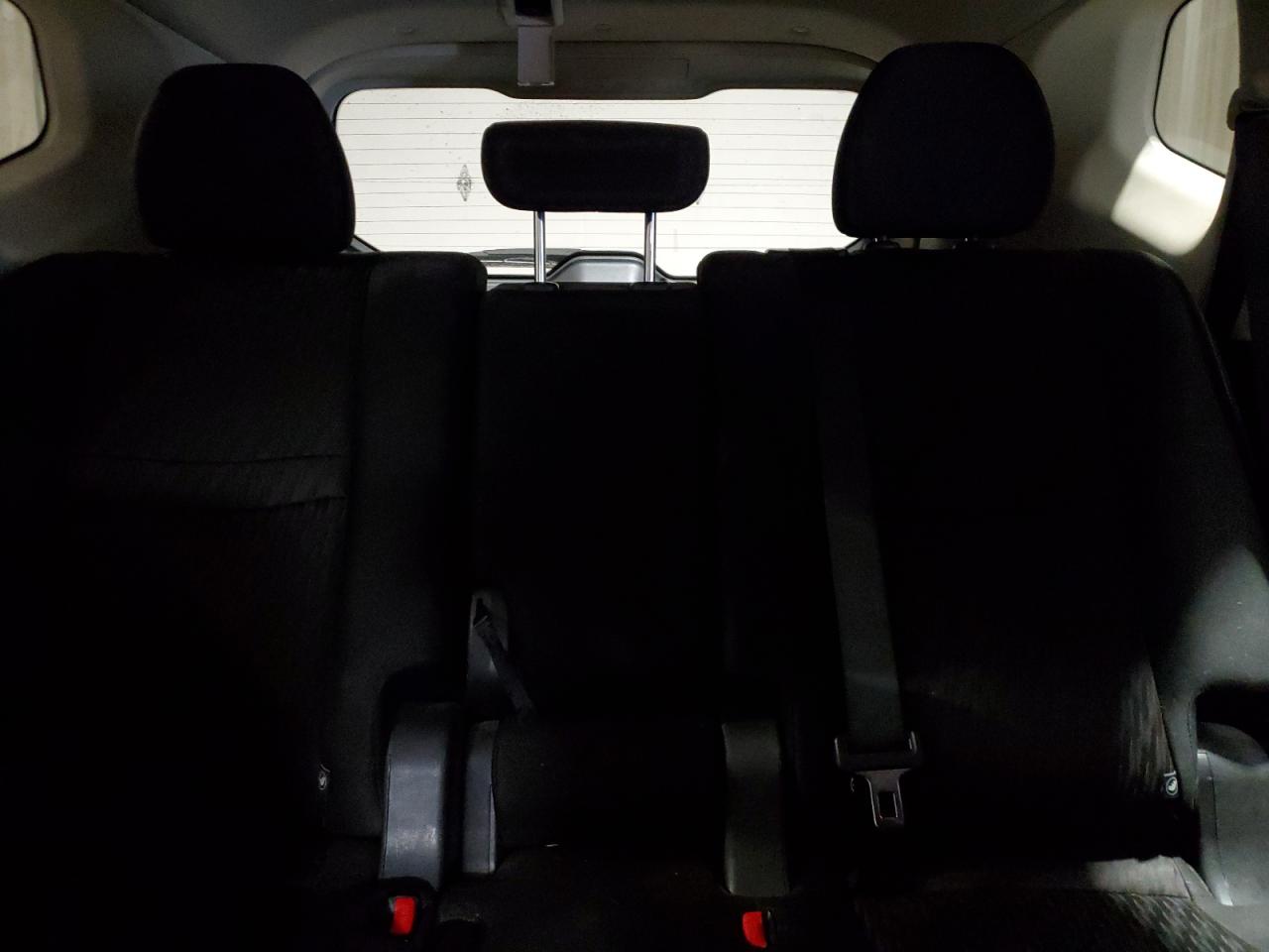 Nissan Rogue S Image 11