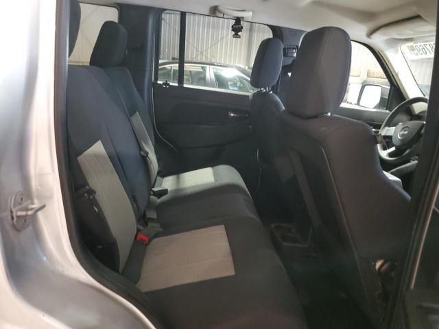 Jeep Liberty Sport Image 4