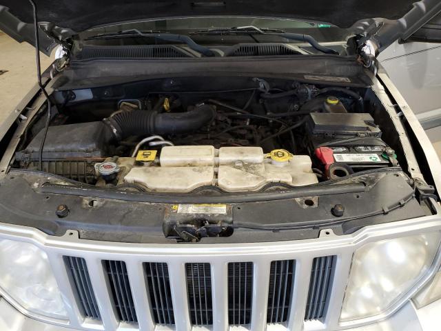 Jeep Liberty Sport Image 12