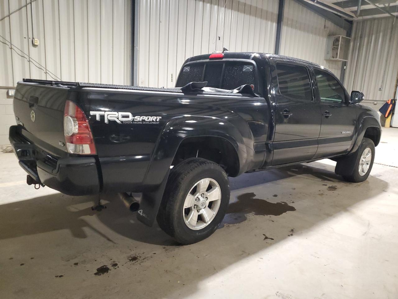 Toyota Tacoma Double Cab Long Bed Image 9