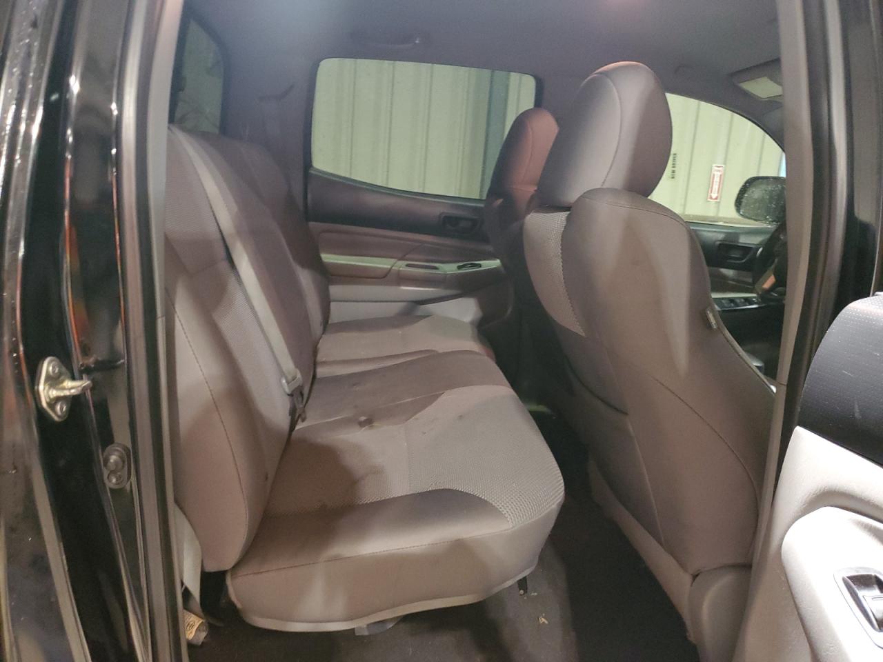 Toyota Tacoma Double Cab Long Bed Image 3