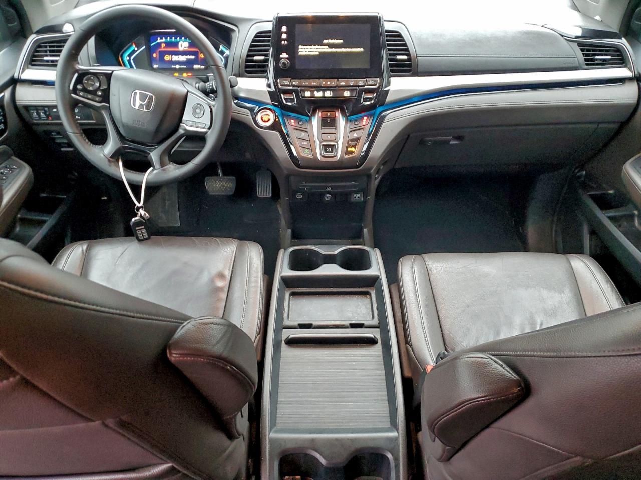Honda Odyssey Touring Image 9