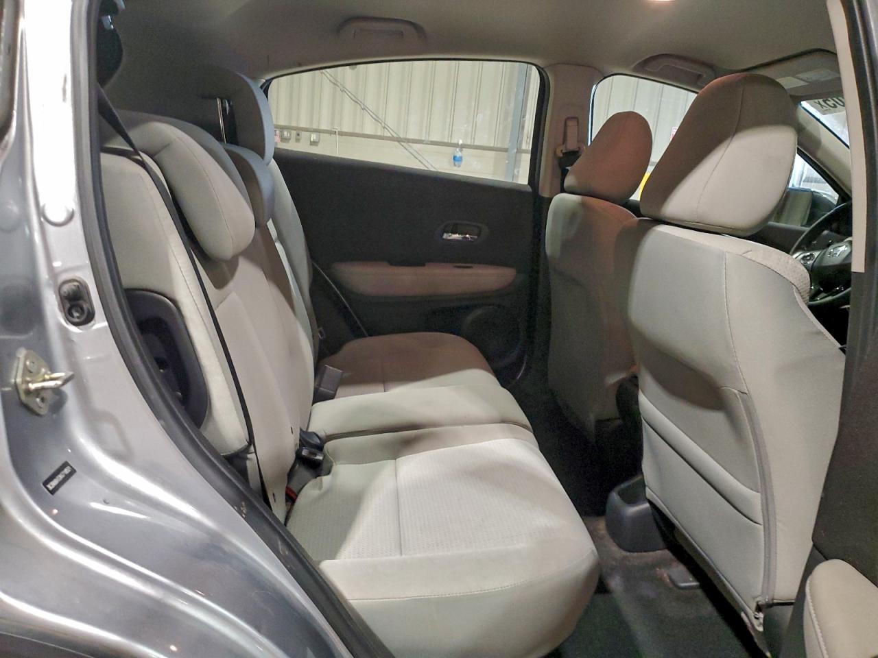 Honda HR-V Lx Image 5