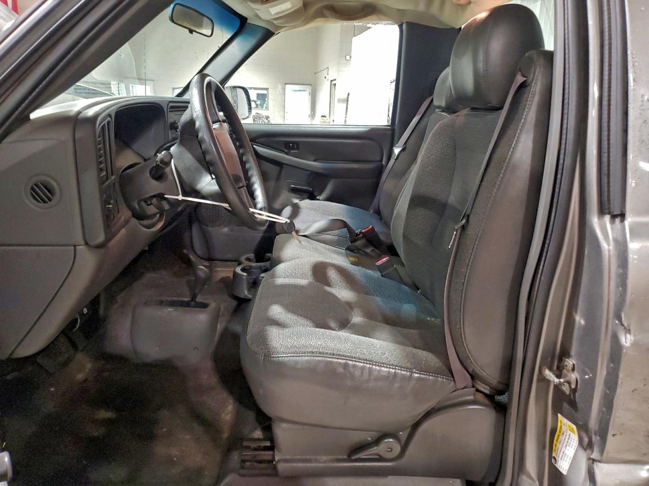 Chevrolet Silverado K2500 Heavy Duty Image 5