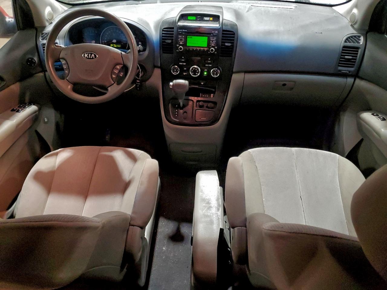 Kia Sedona Lx Image 10