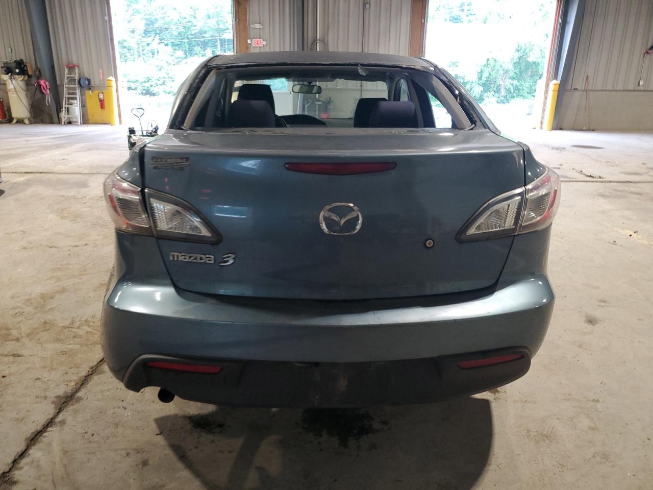 Mazda 3 I Image 5