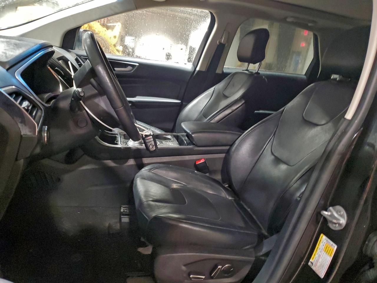 Ford Edge Titanium Image 5