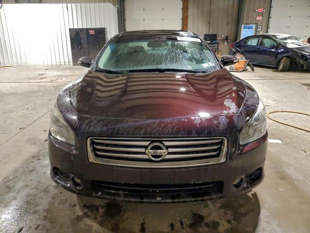 Nissan Maxima S Image 3