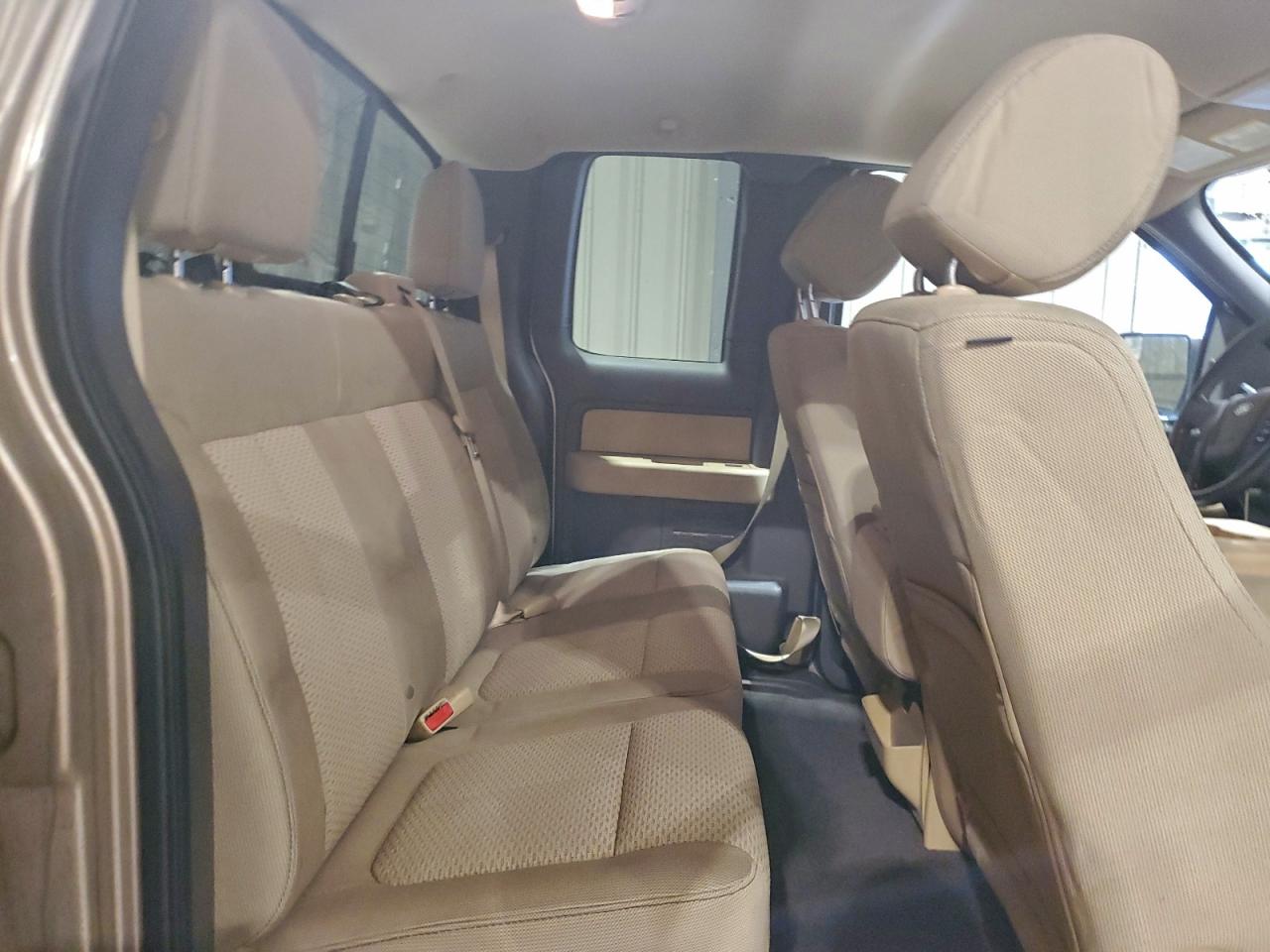 Ford F-150 Super Cab Image 10