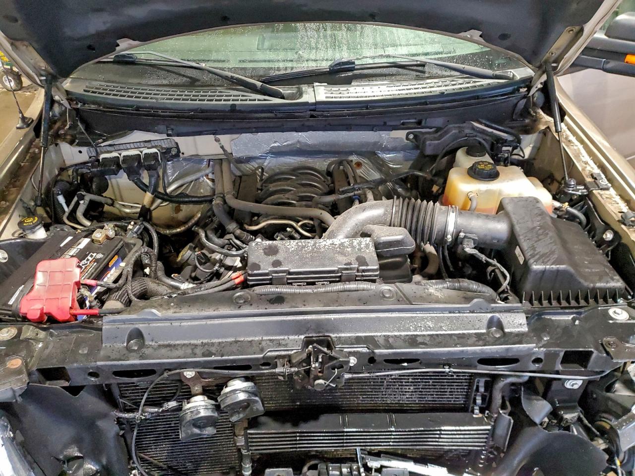 Ford F-150 Super Cab Image 5