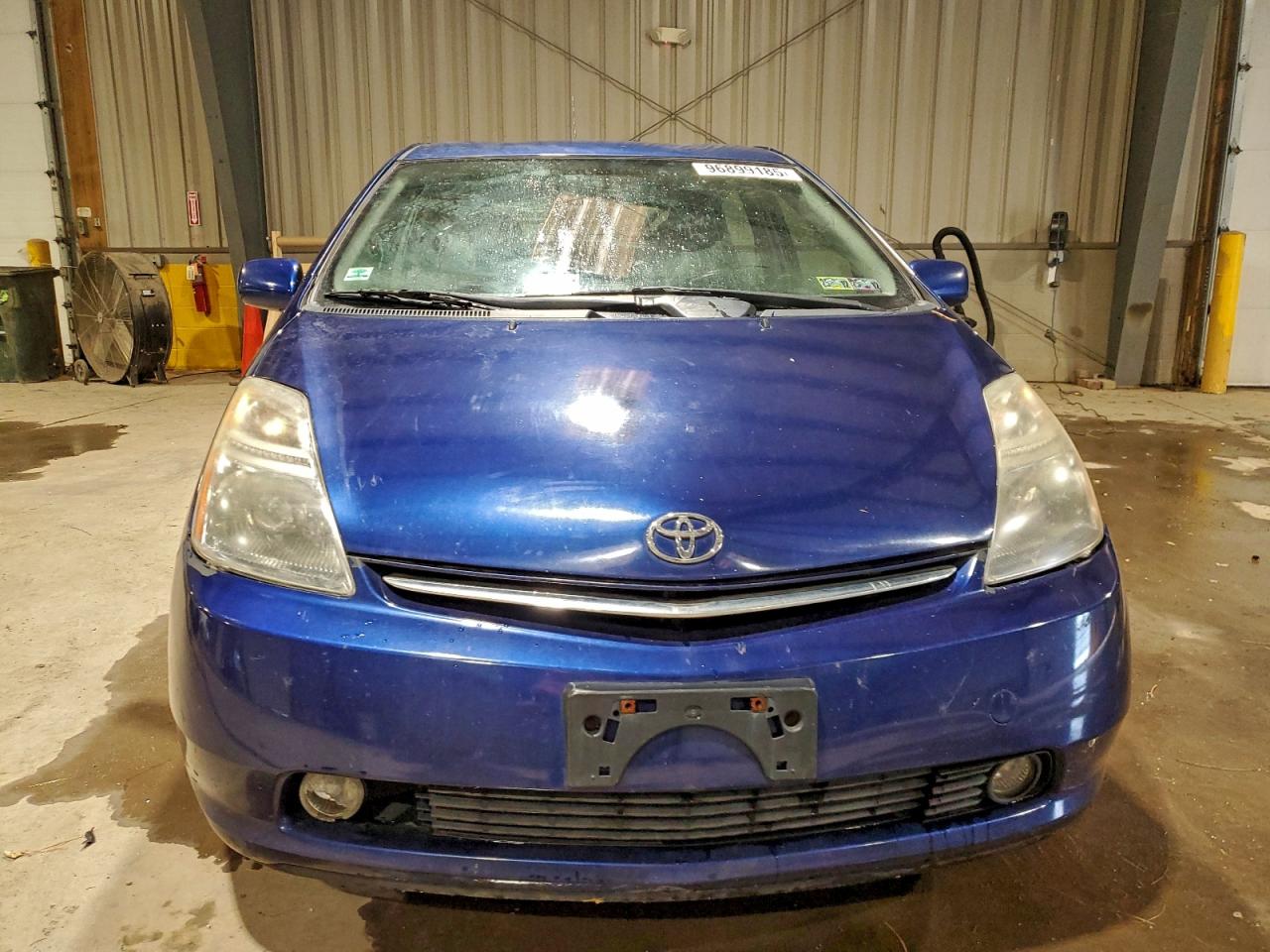 Toyota Prius Image 9