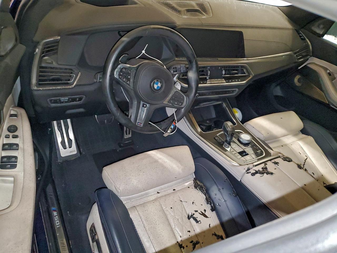 BMW X Series M50i Image 9