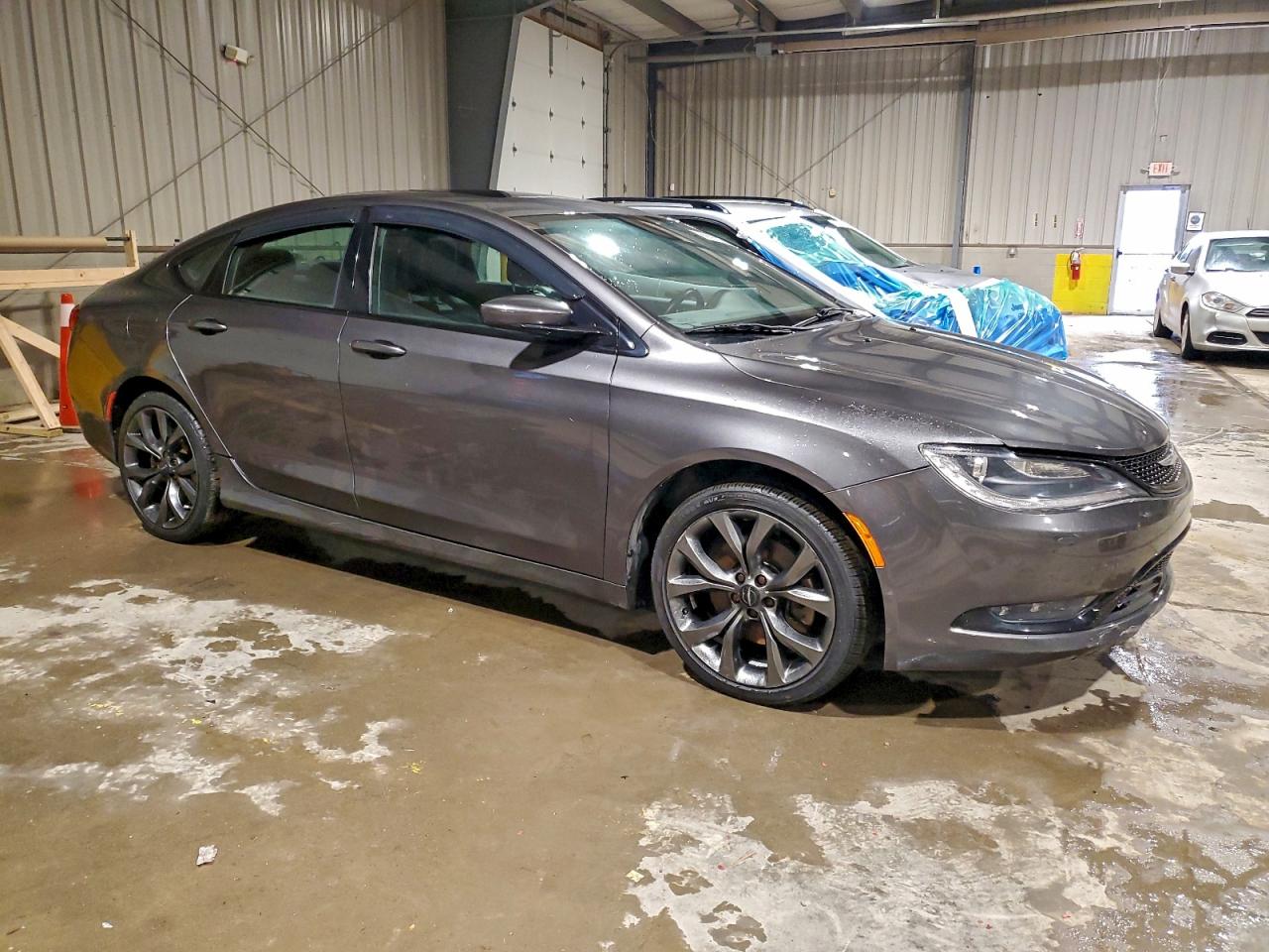 Chrysler 200 S Image 5