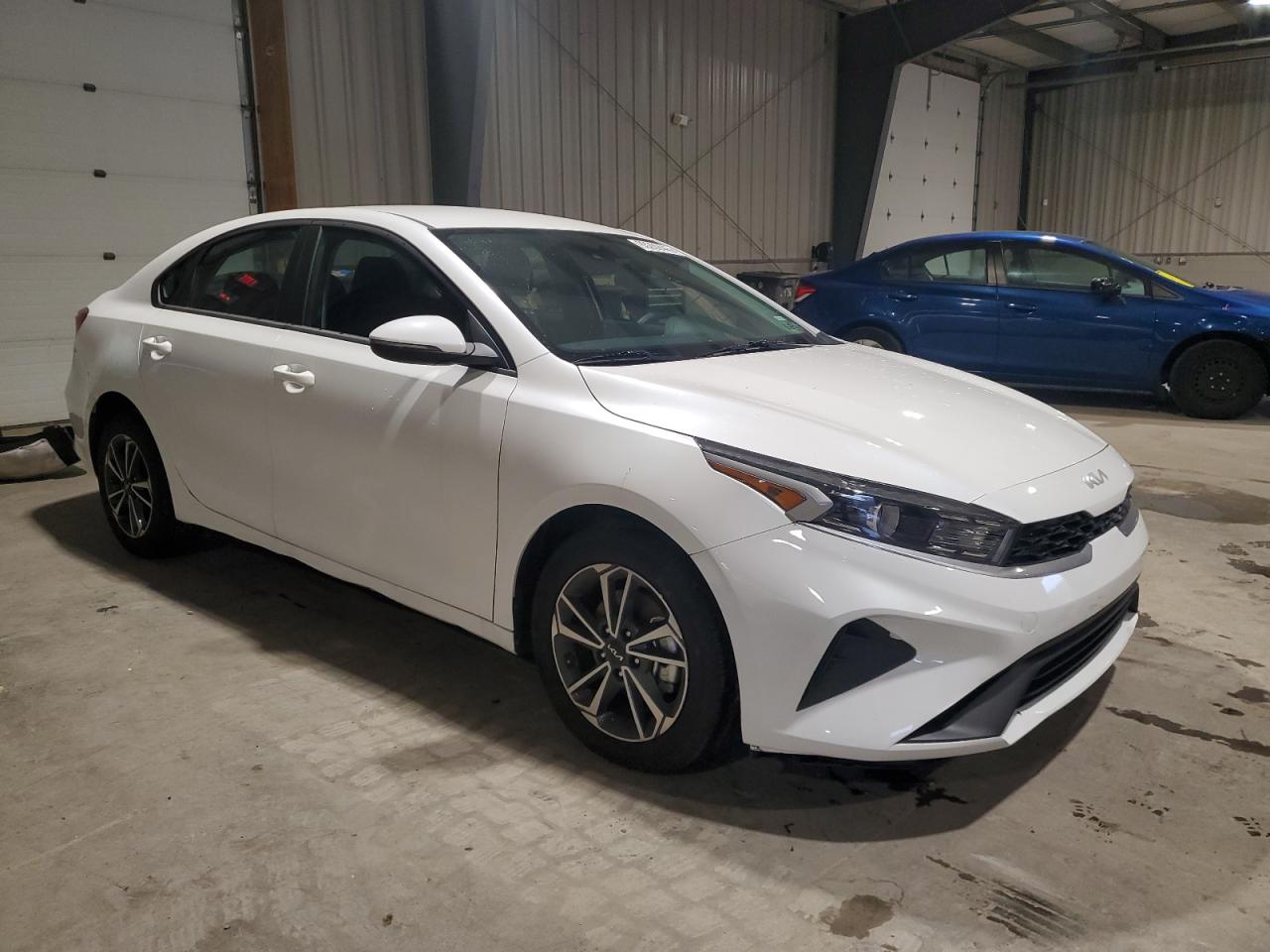 Kia Forte Lx Image 2