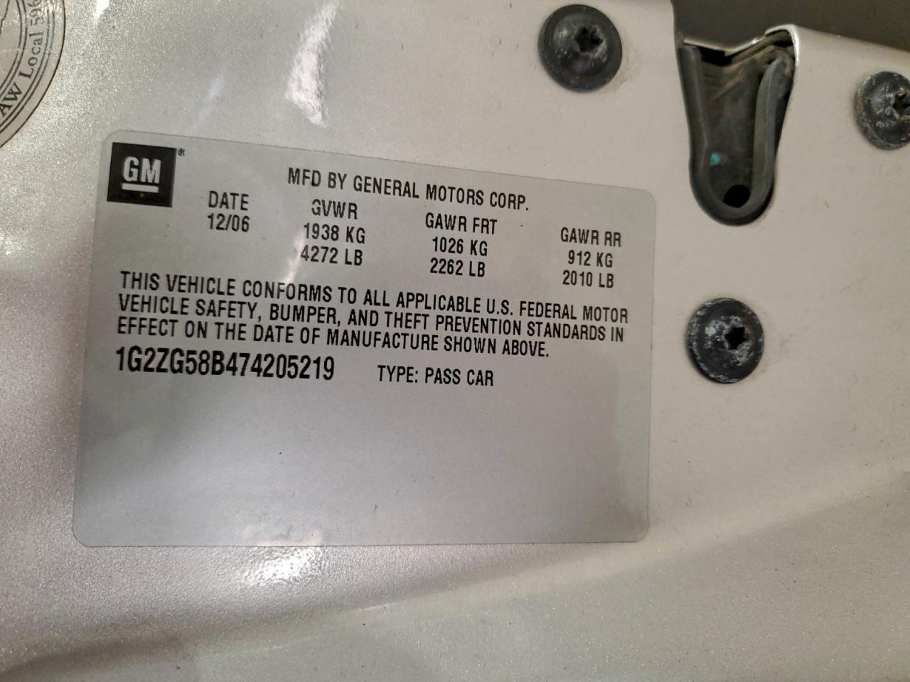 Pontiac G6 Base Image 8