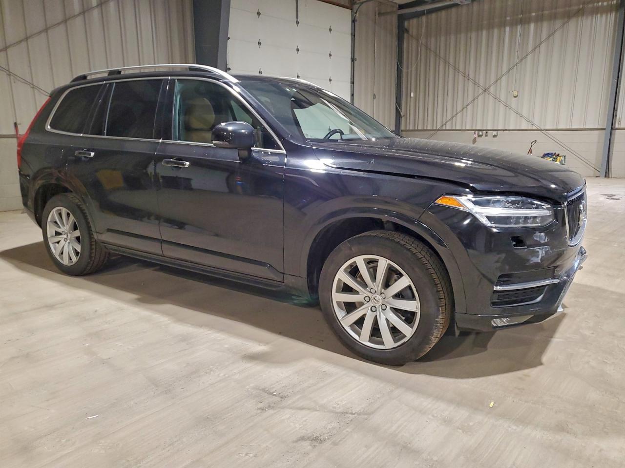 Volvo XC90 T6 Image 8