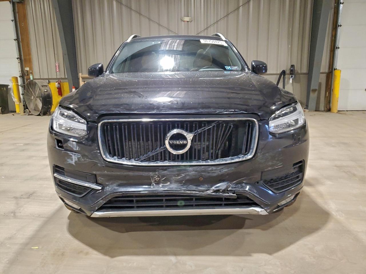 Volvo XC90 T6 Image 4