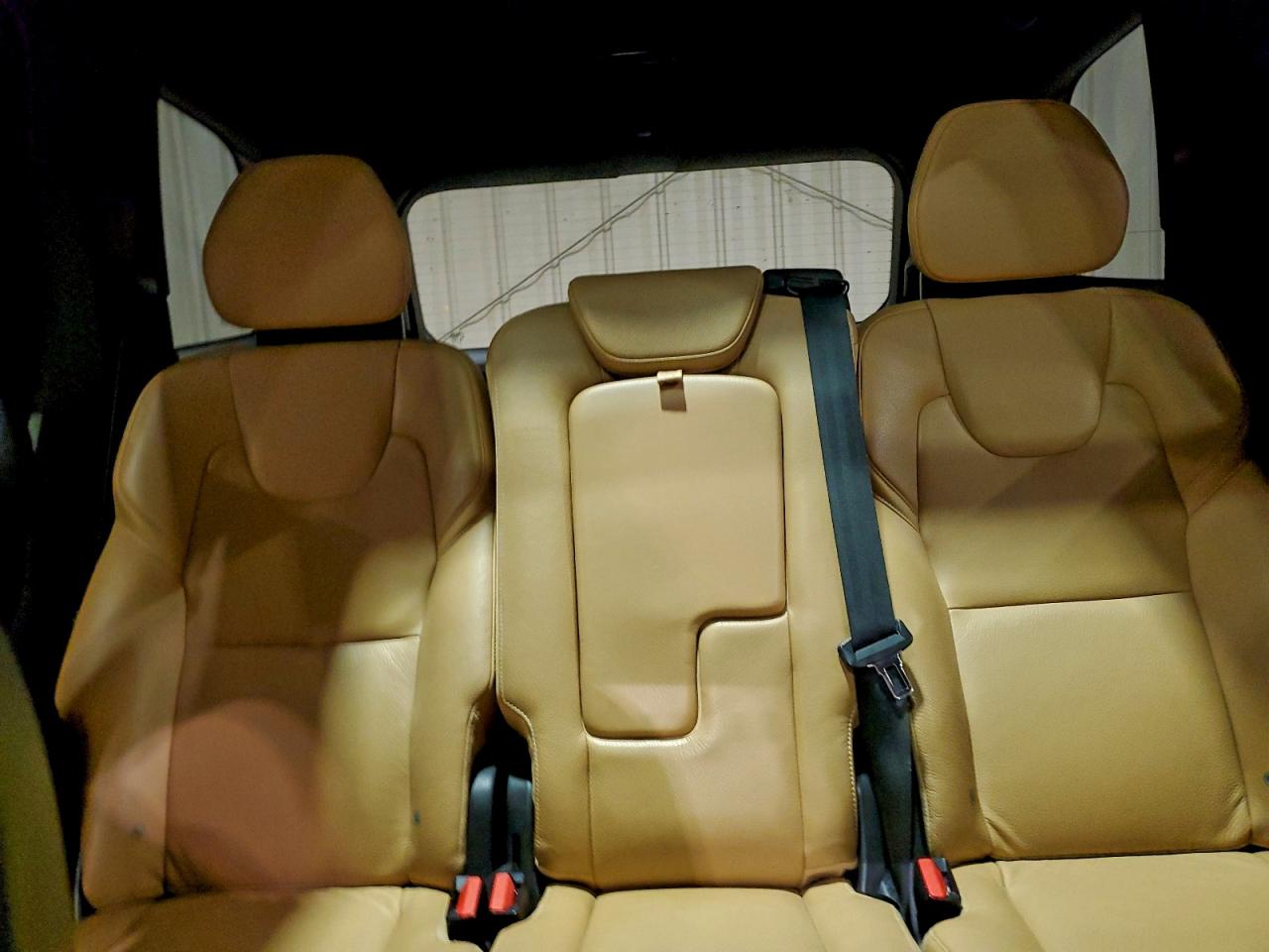 Volvo XC90 T6 Image 13