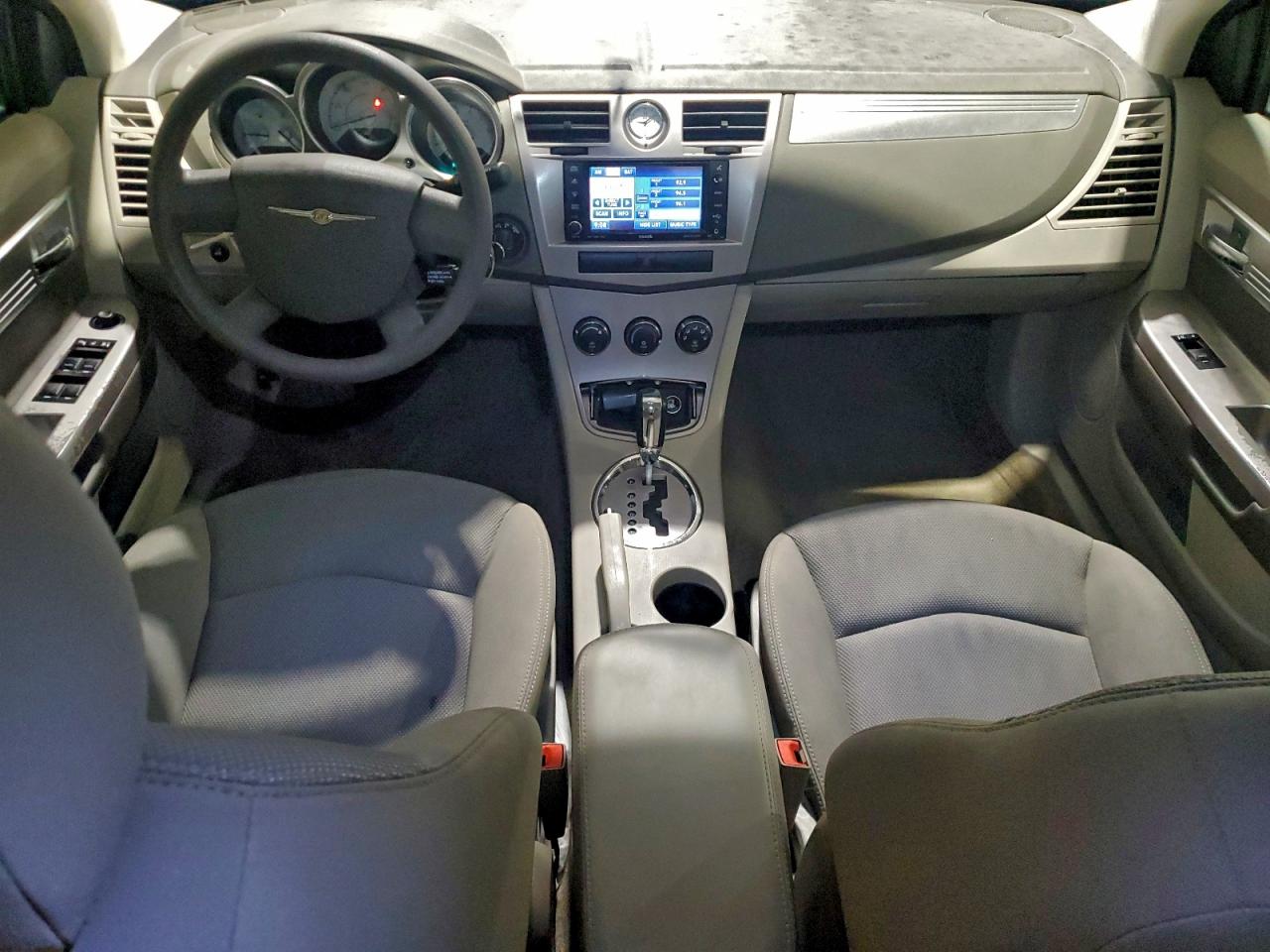 Chrysler Sebring Touring Image 3