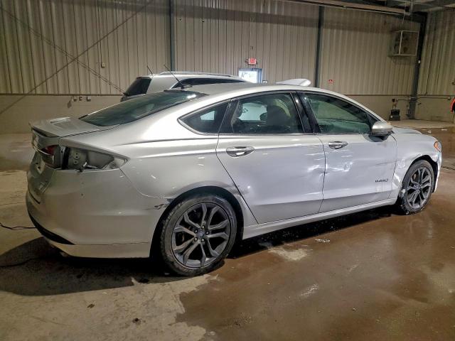 Ford Fusion Se Hybrid Image 5