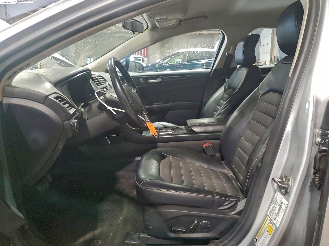 Ford Fusion Se Hybrid Image 7