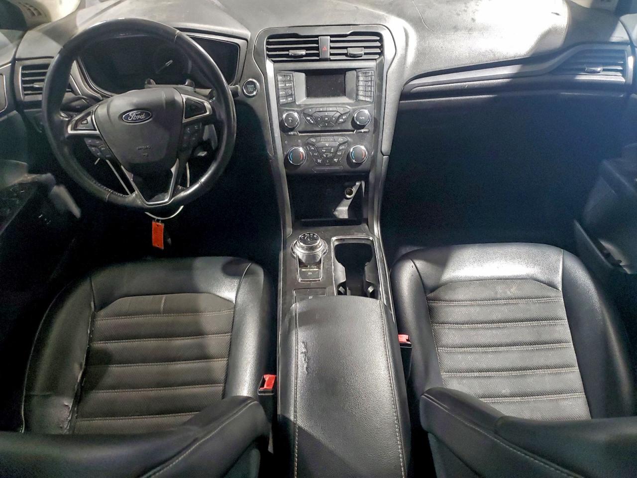 Ford Fusion Se Hybrid Image 8