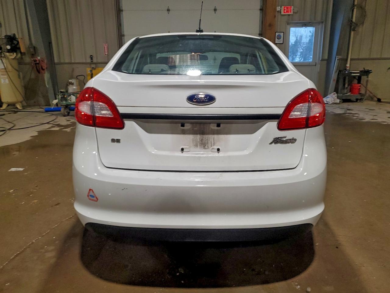 Ford Fiesta Se Image 11