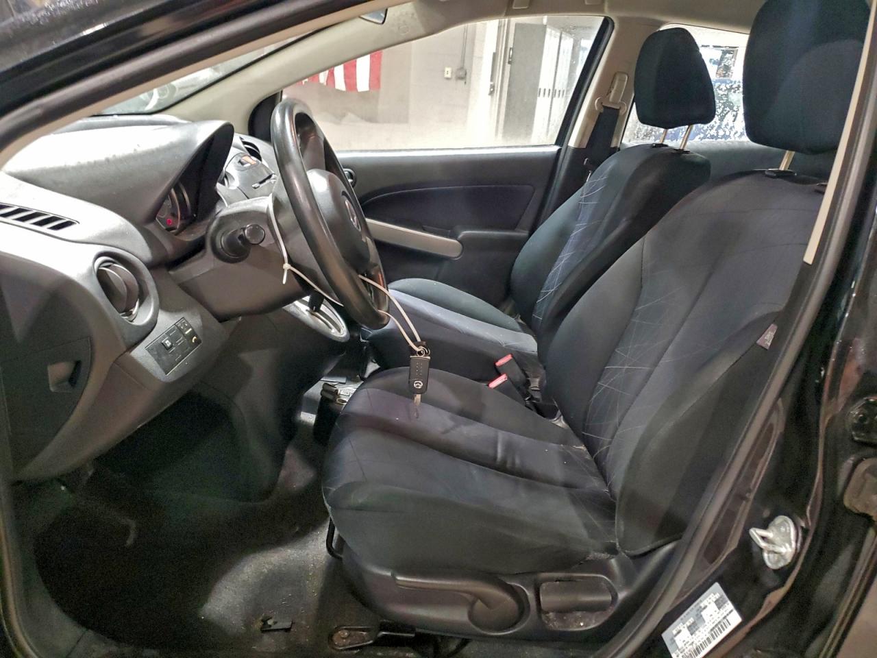 Mazda 2 Sport Image 3