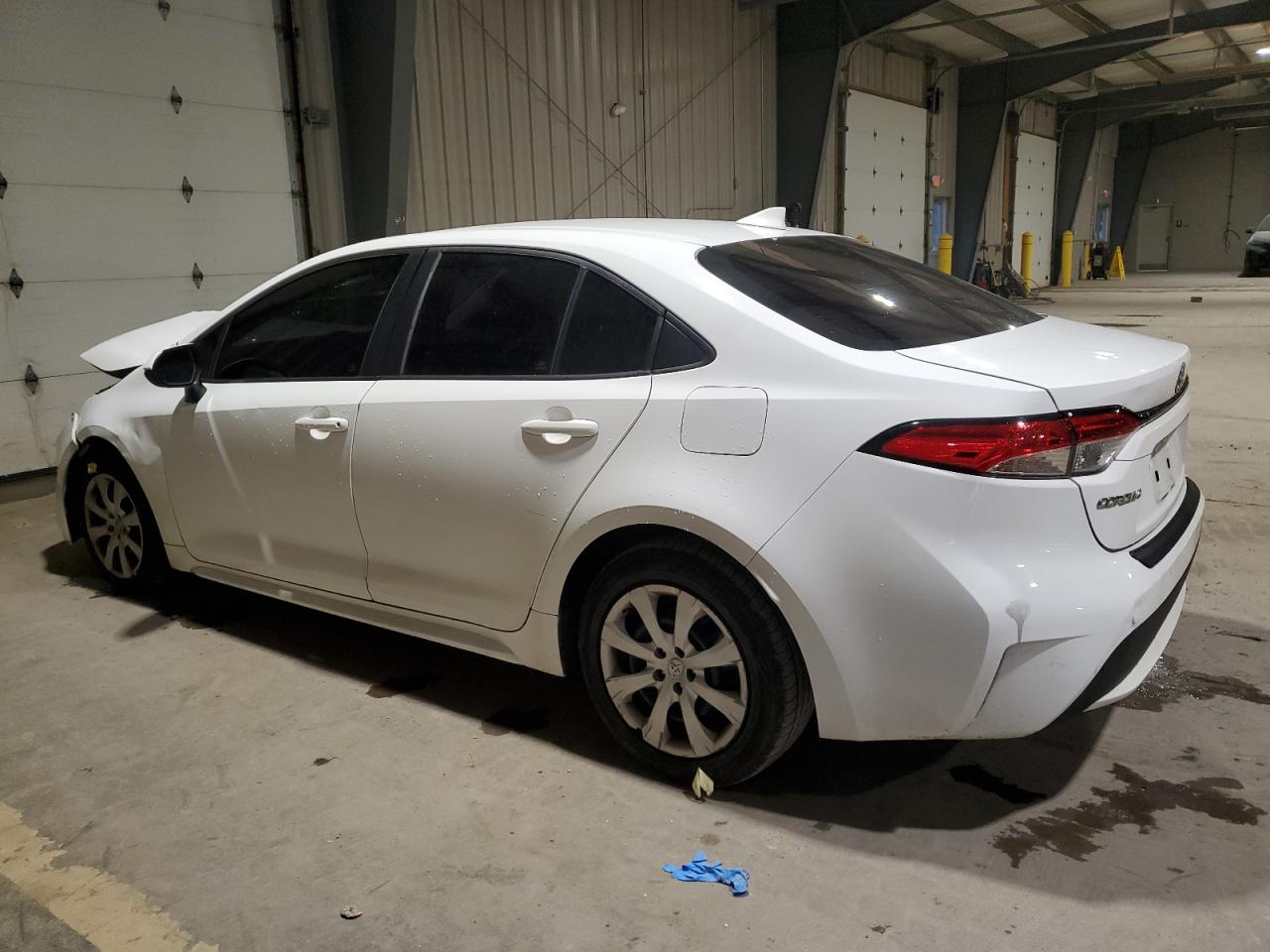 Toyota Corolla Le Image 10
