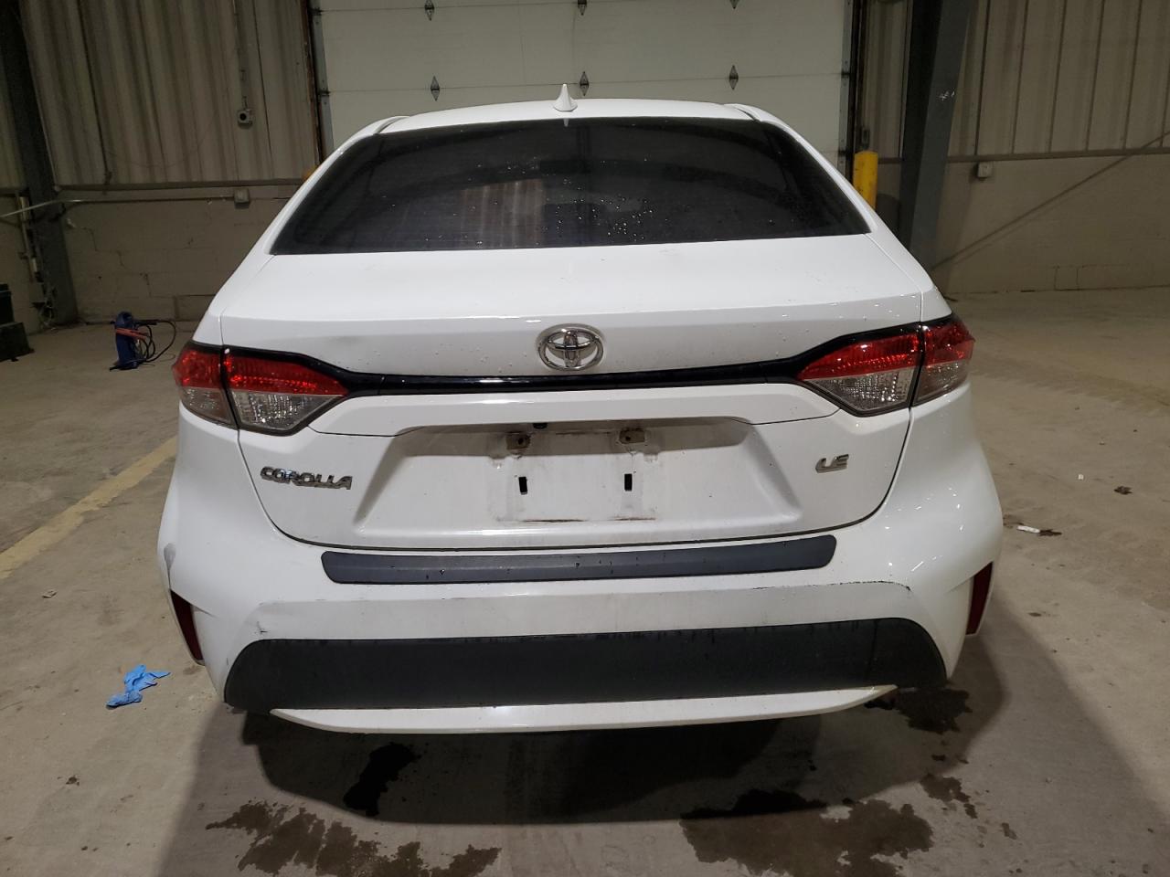 Toyota Corolla Le Image 8