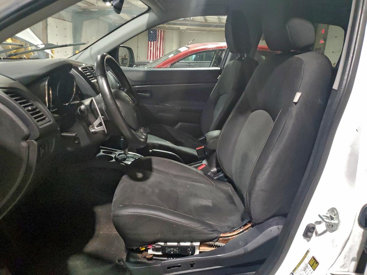 Mitsubishi Outlander Se Image 12