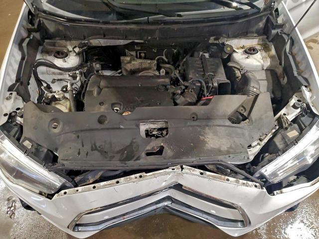 Mitsubishi Outlander Se Image 5