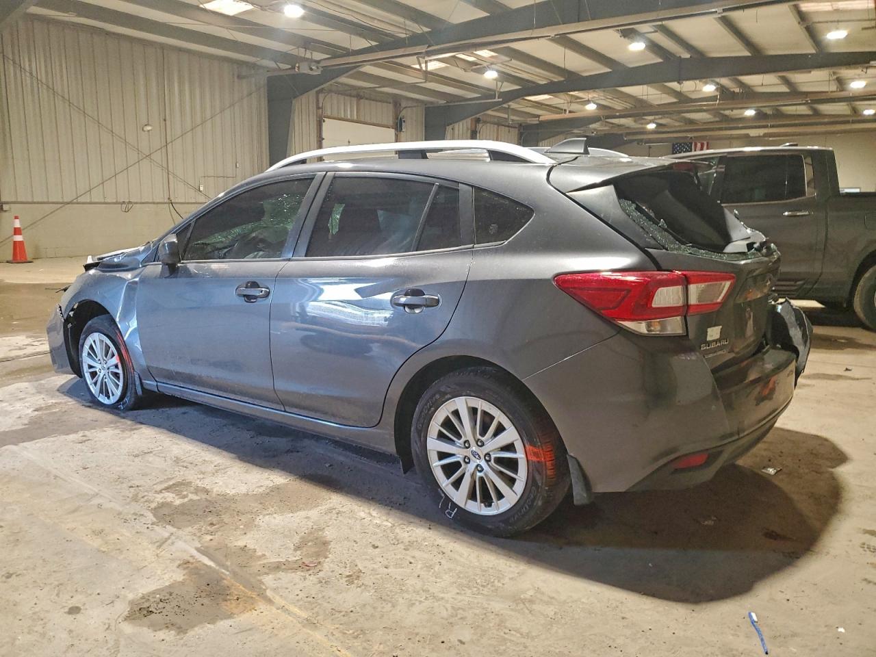 Subaru Impreza Premium Image 4