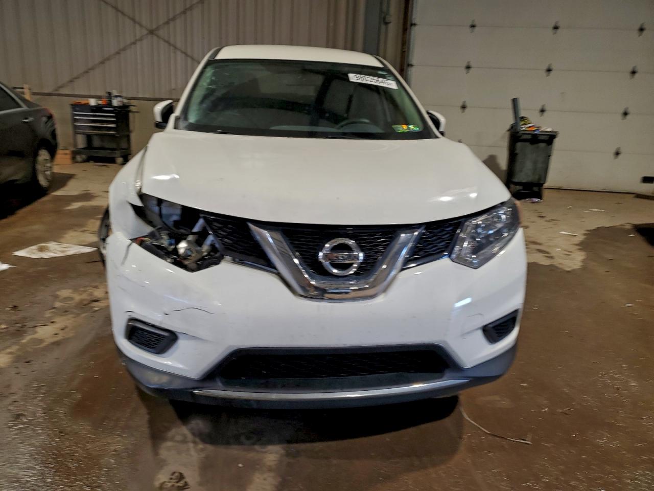 Nissan Rogue S Image 2