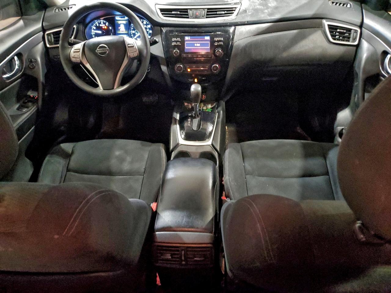 Nissan Rogue S Image 4