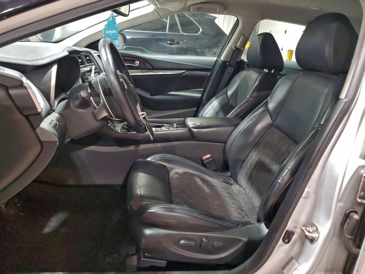 Nissan Maxima 3.5s Image 12