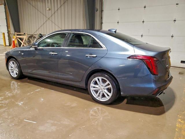 Cadillac CT4 Luxury Image 3