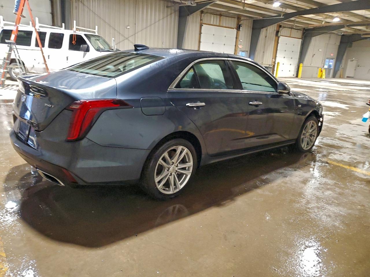 Cadillac CT4 Luxury Image 8