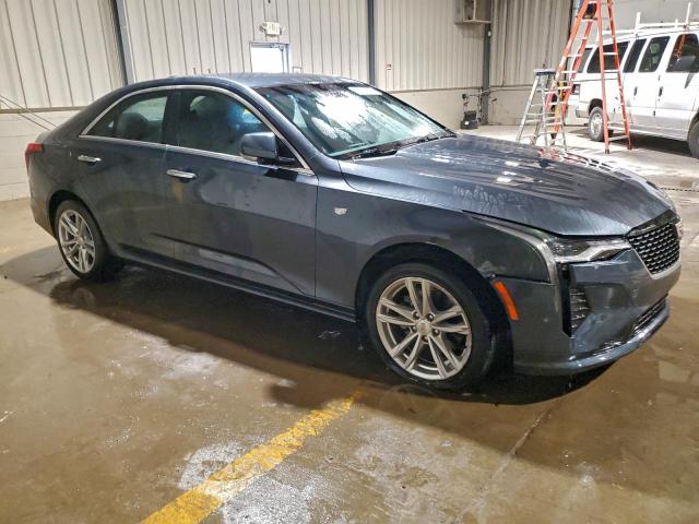 Cadillac CT4 Luxury Image 2