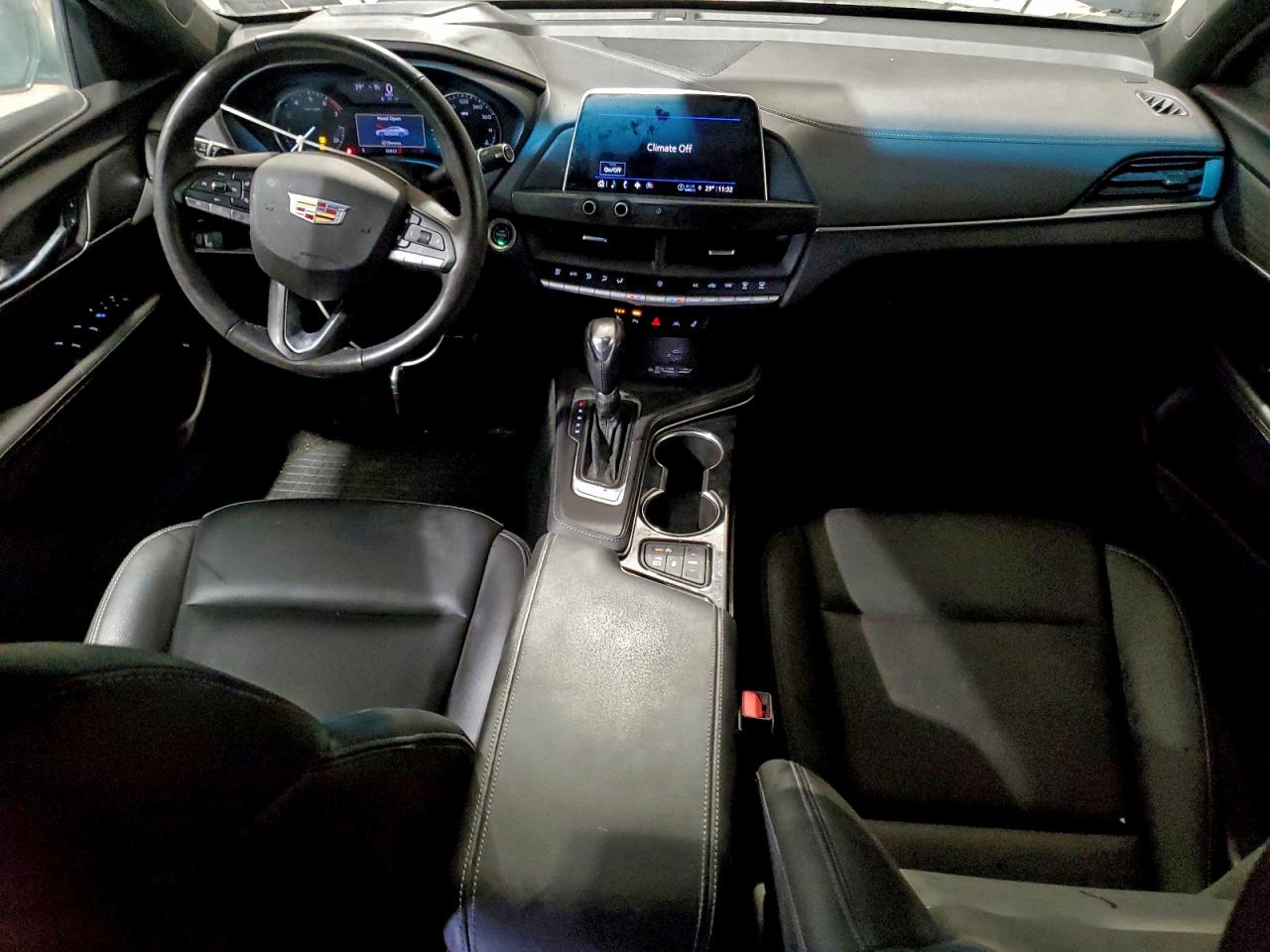 Cadillac CT4 Luxury Image 12